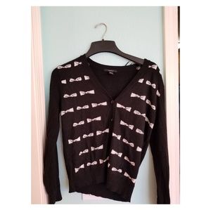 CLEARANCE! Black cardigan white bows sweater.